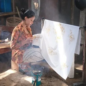 20261005_model-batik-untuk-ke-kantor-thu