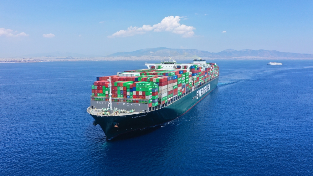 7 Key Tips for Business Owners Expanding into the Global Market