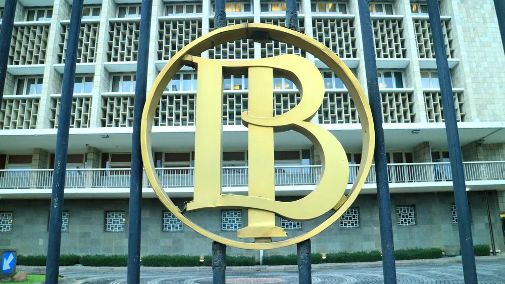 Kebijakan BI: Menggali sebelum kehausan