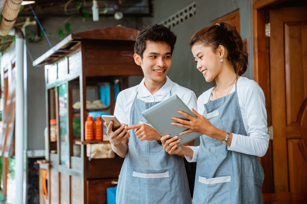 Apa Itu Digitalisasi UMKM? Ketahui Manfaat dan Cara Implementasi Strateginya