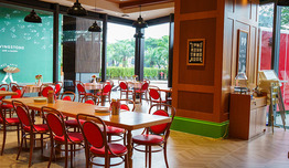 Cashback IDR15,000 at Mr Porter’s Cafe image