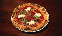 Dapatkan Complimentary Pizza Pilihan setiap hari Senin image