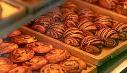 Dapatkan Tambahan 1 Slice Cake / Pastry image