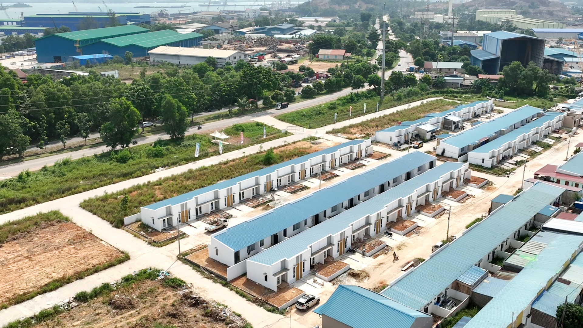 CENTRAL RAYA TANJUNG UNCANG