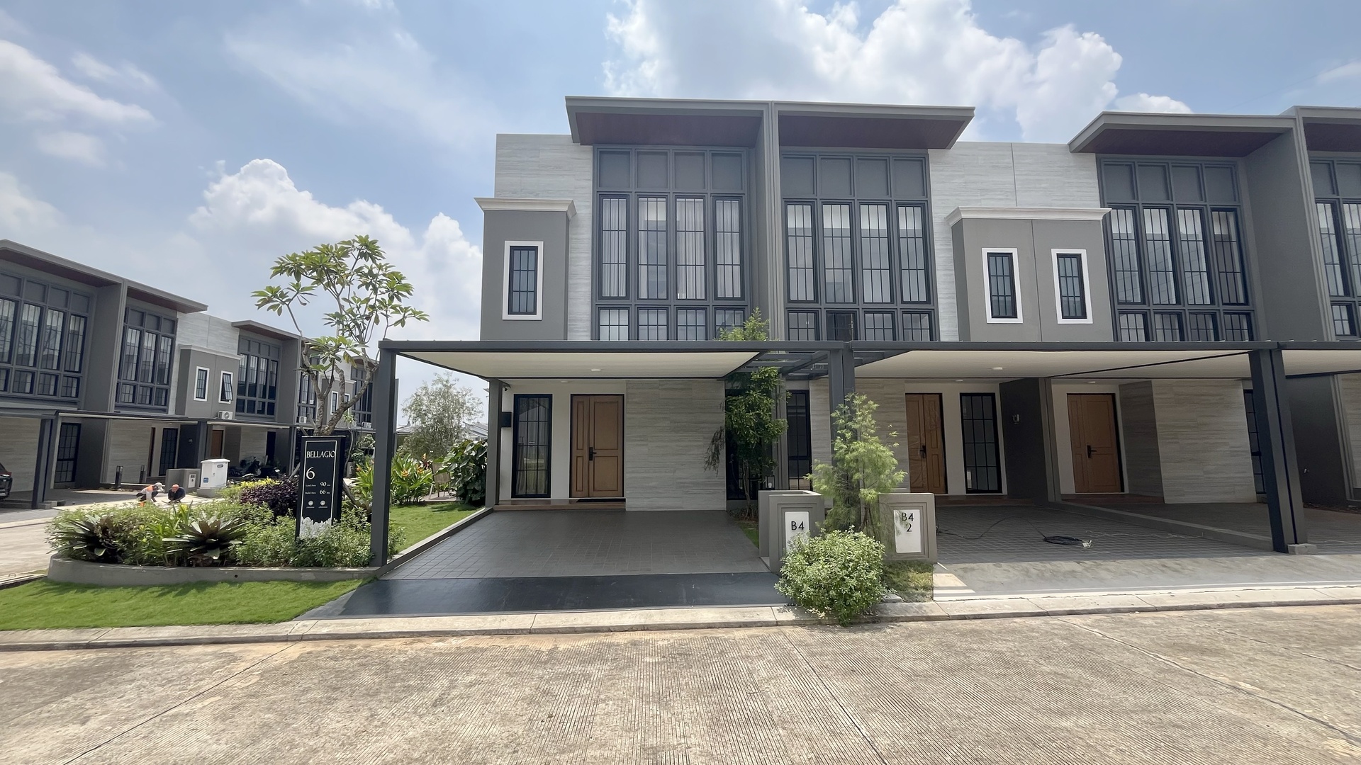 grand bukit dago
