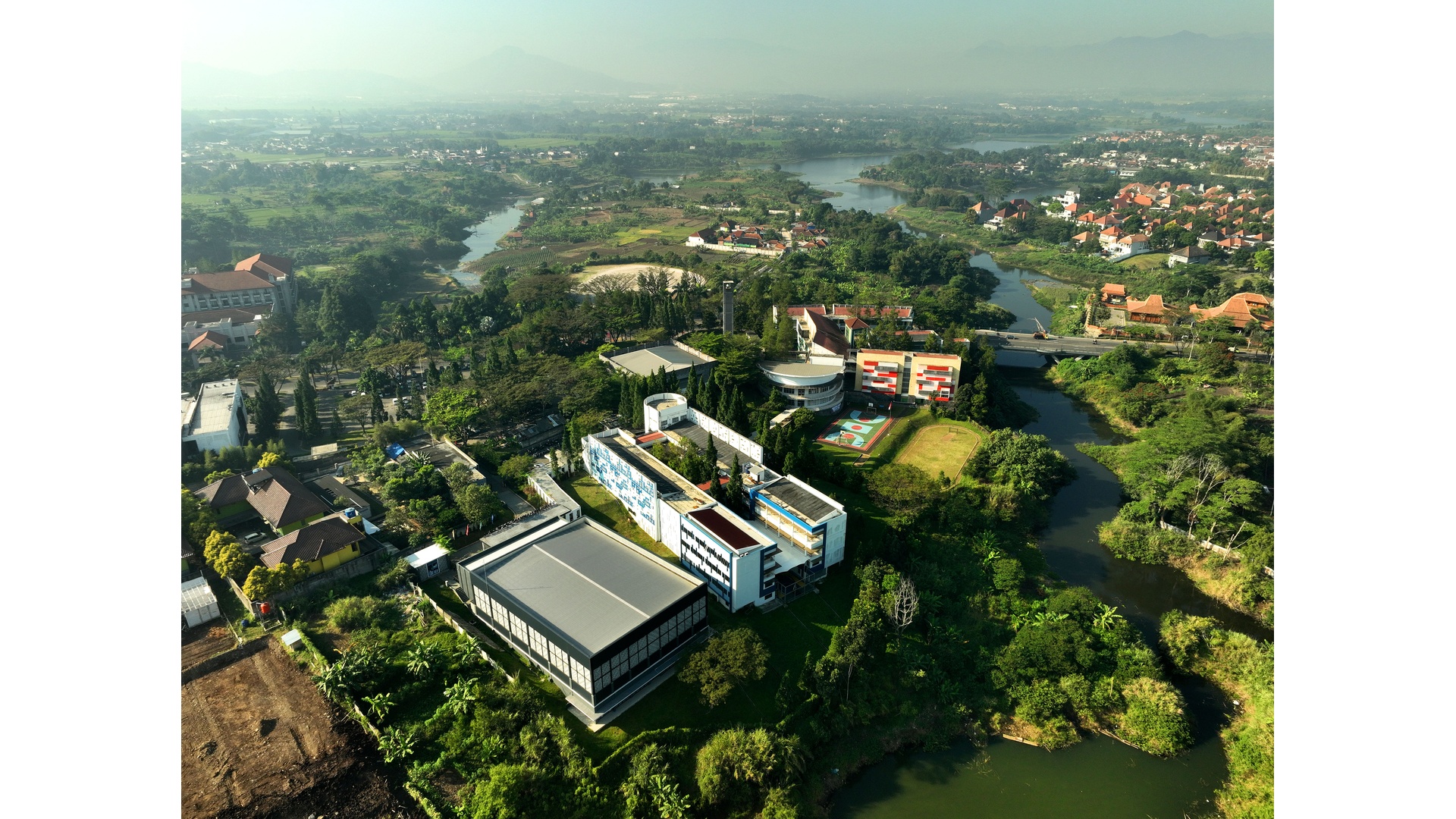 kota baru parahyangan
