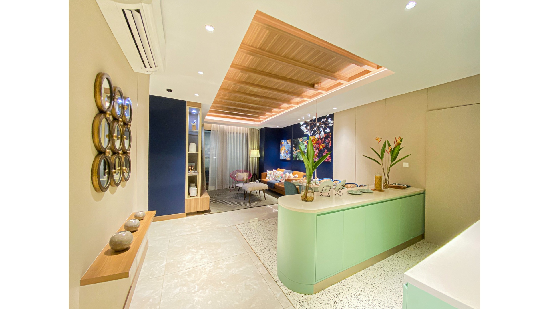 Elevee Condominium