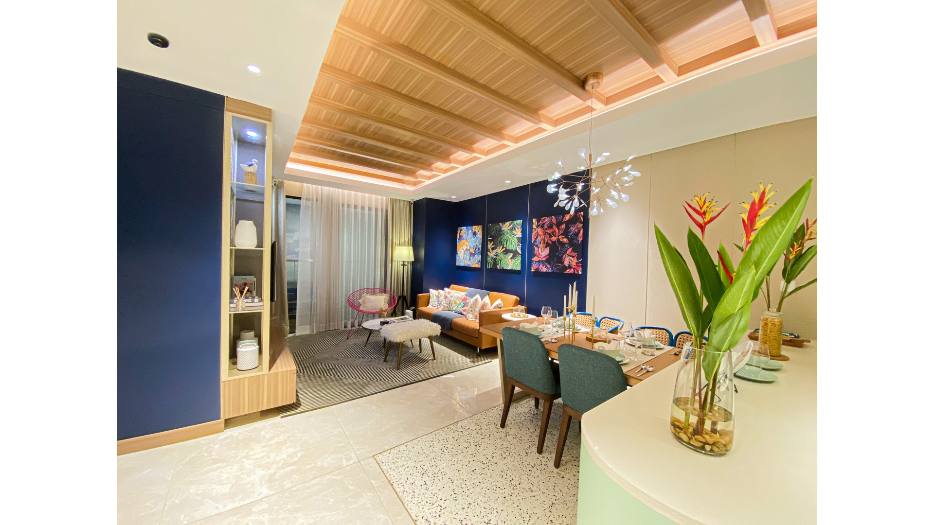 Elevee Condominium