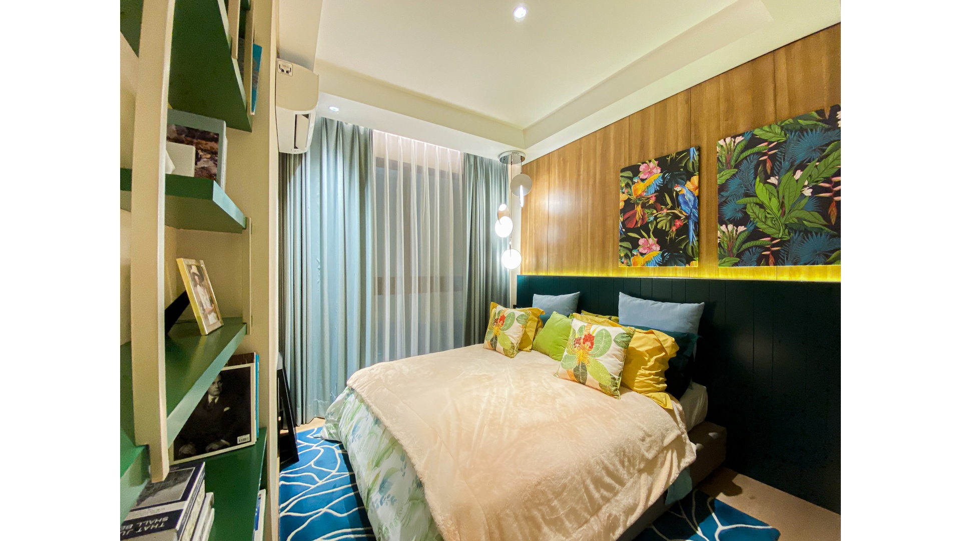 Elevee Condominium