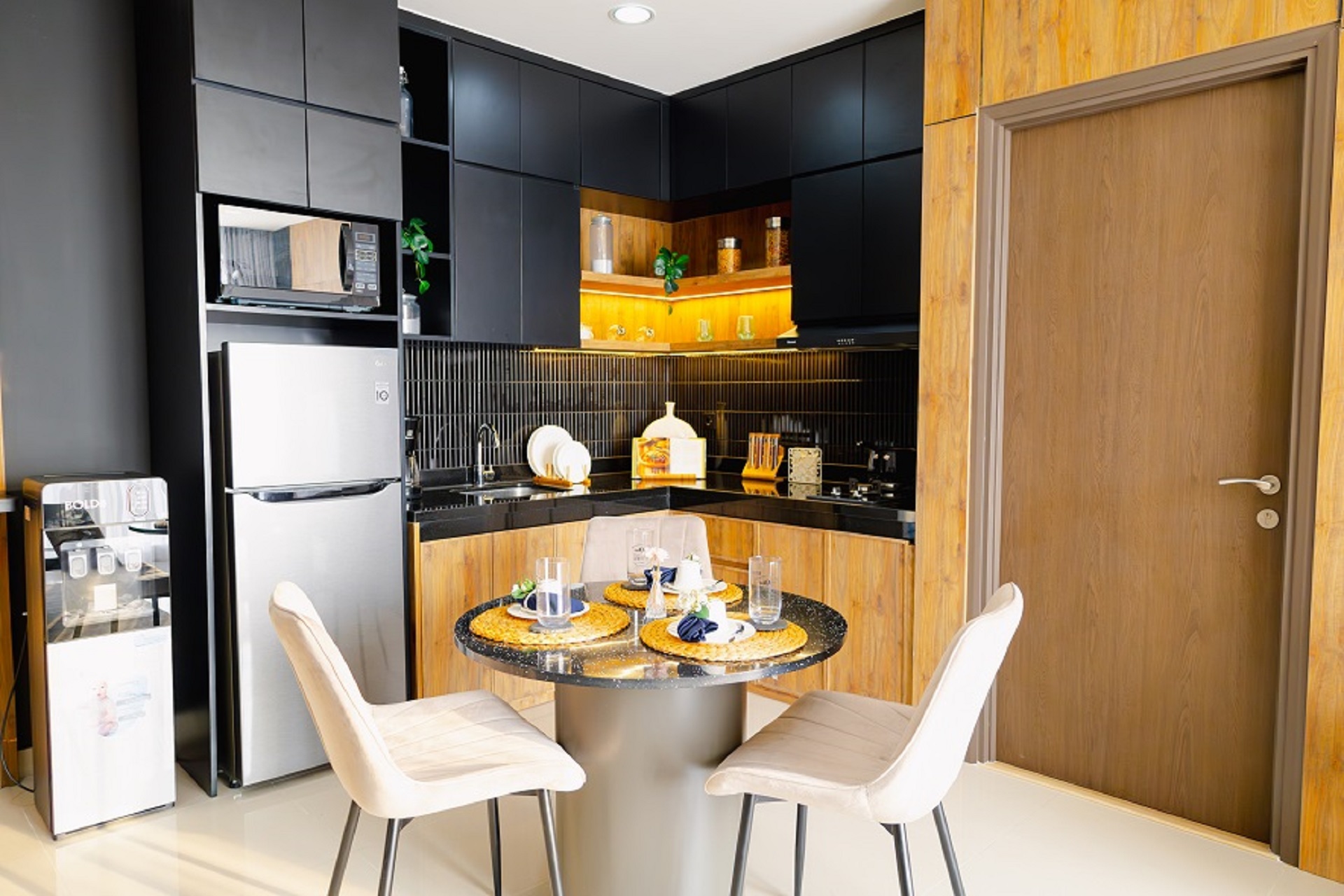 apartemen ciputra international