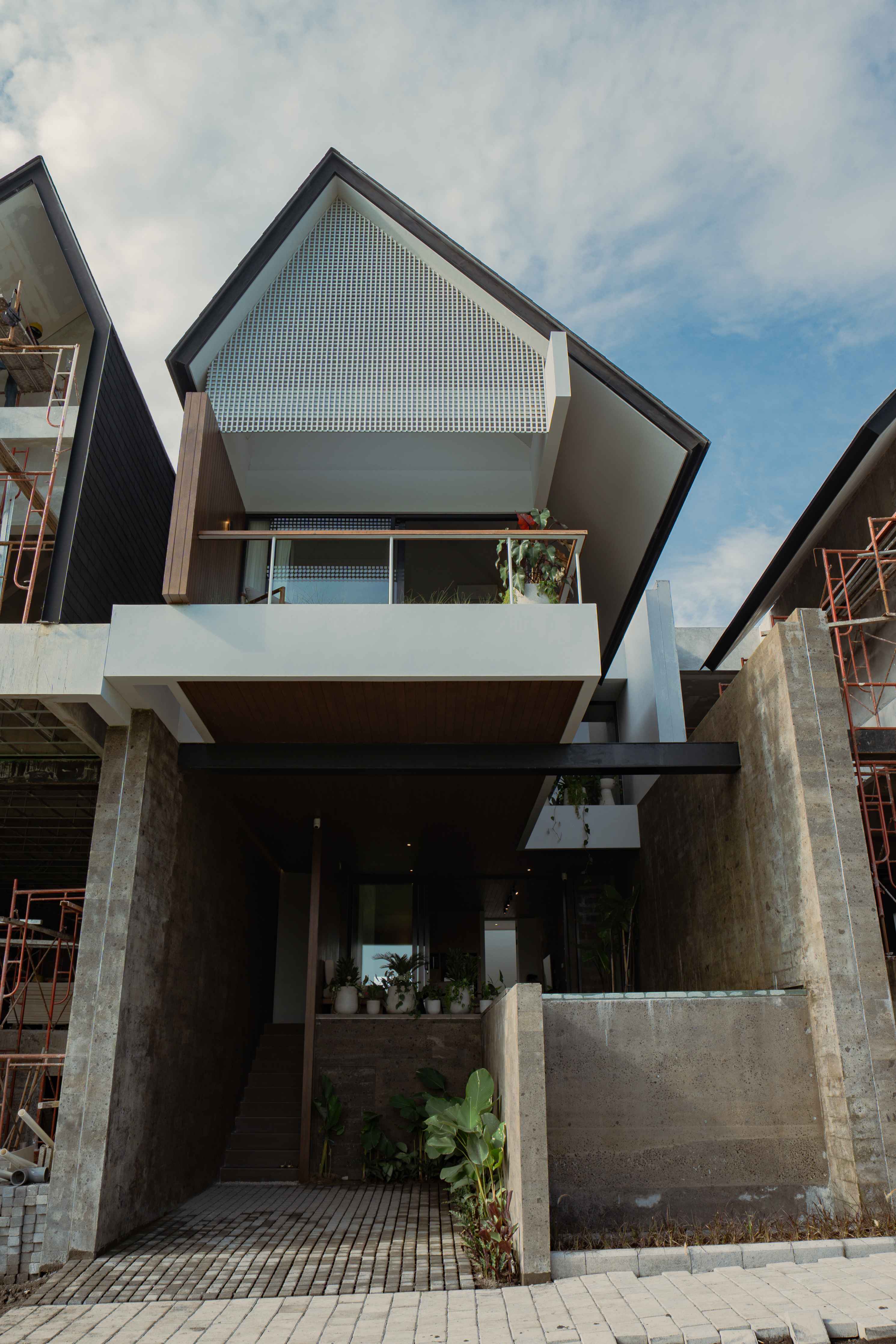 nava tamora canggu
