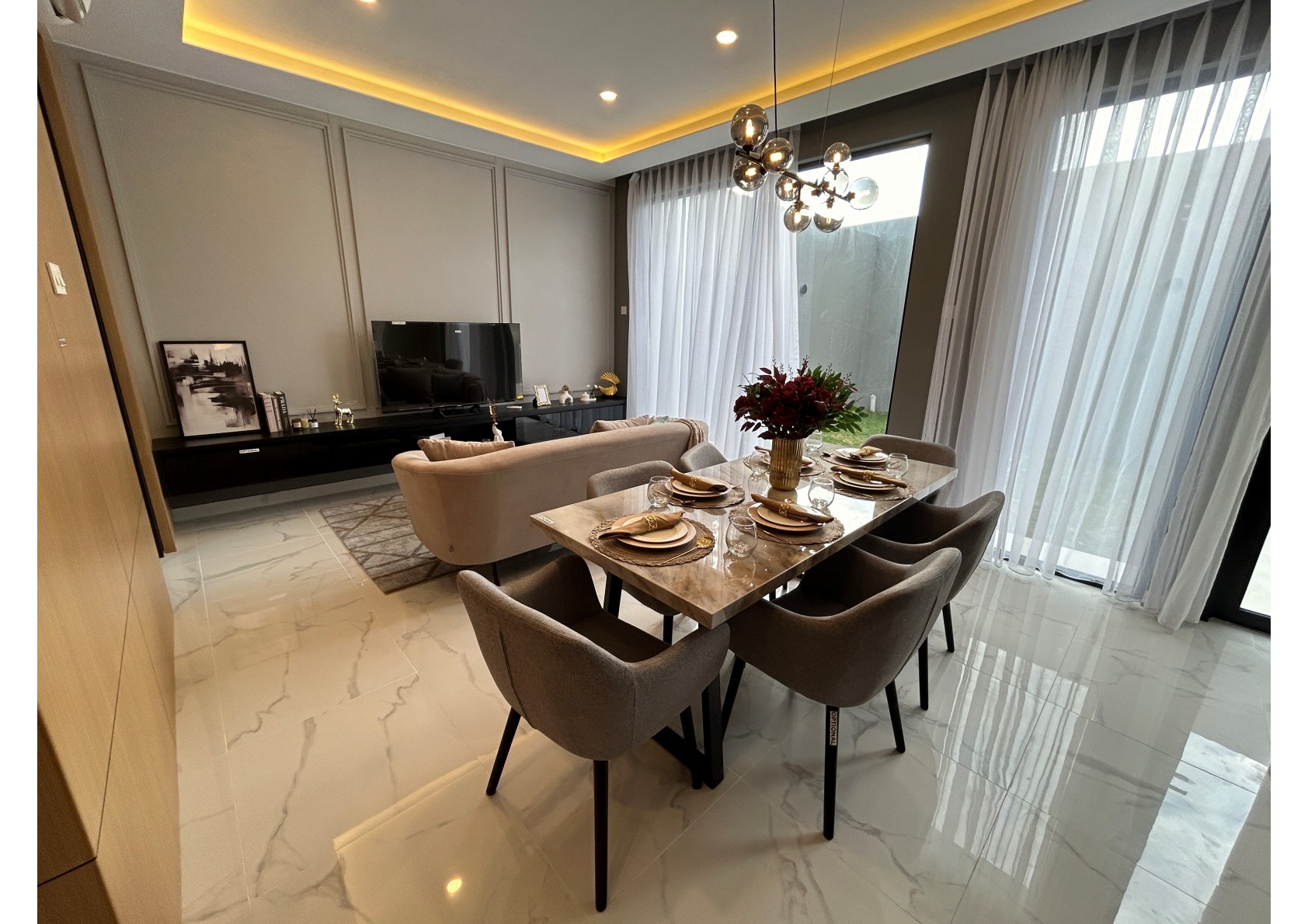 Rajata Residence