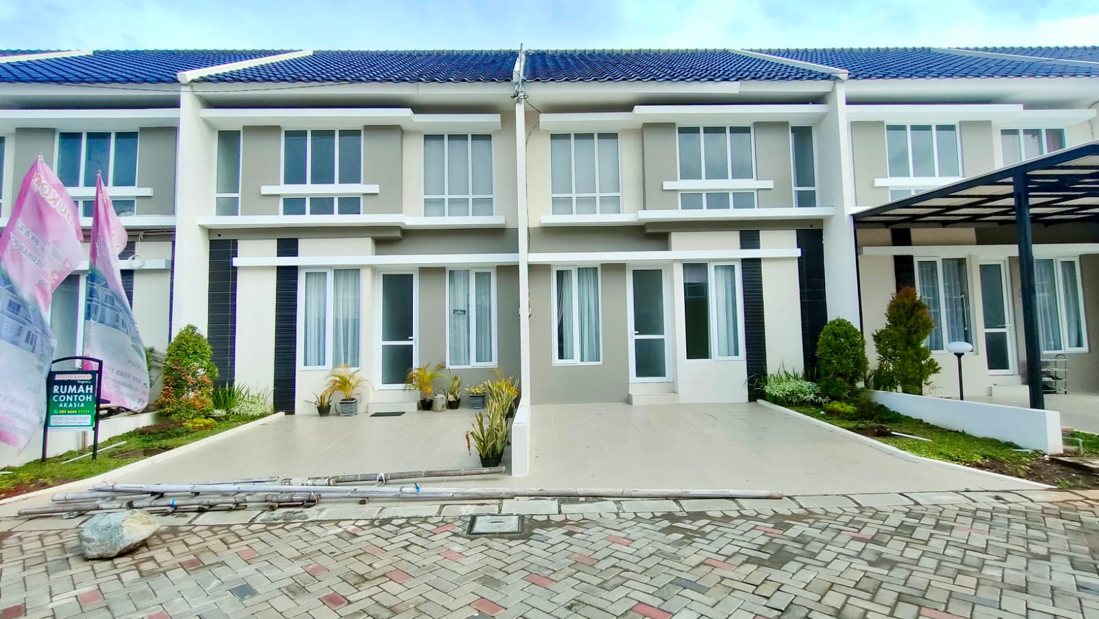 Yos Sudarso Square