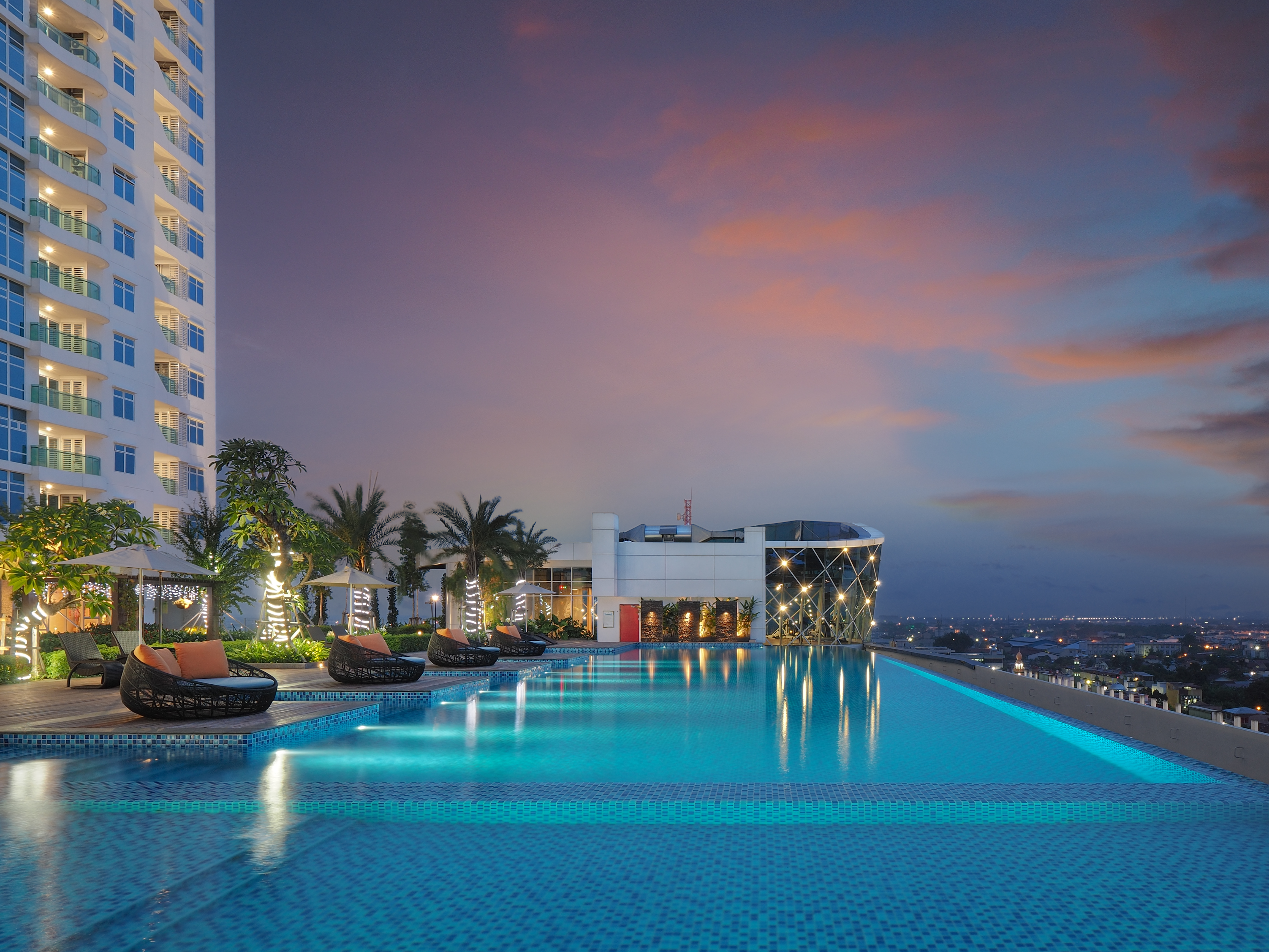 The Manhattan Condominium