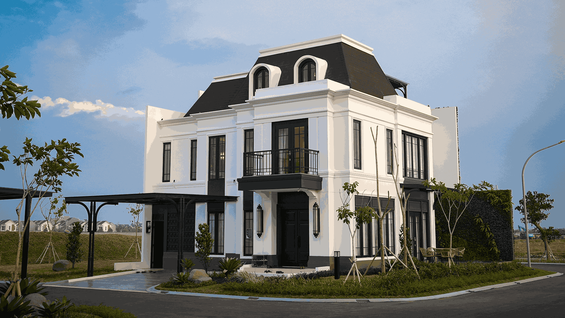 summarecon crown gading