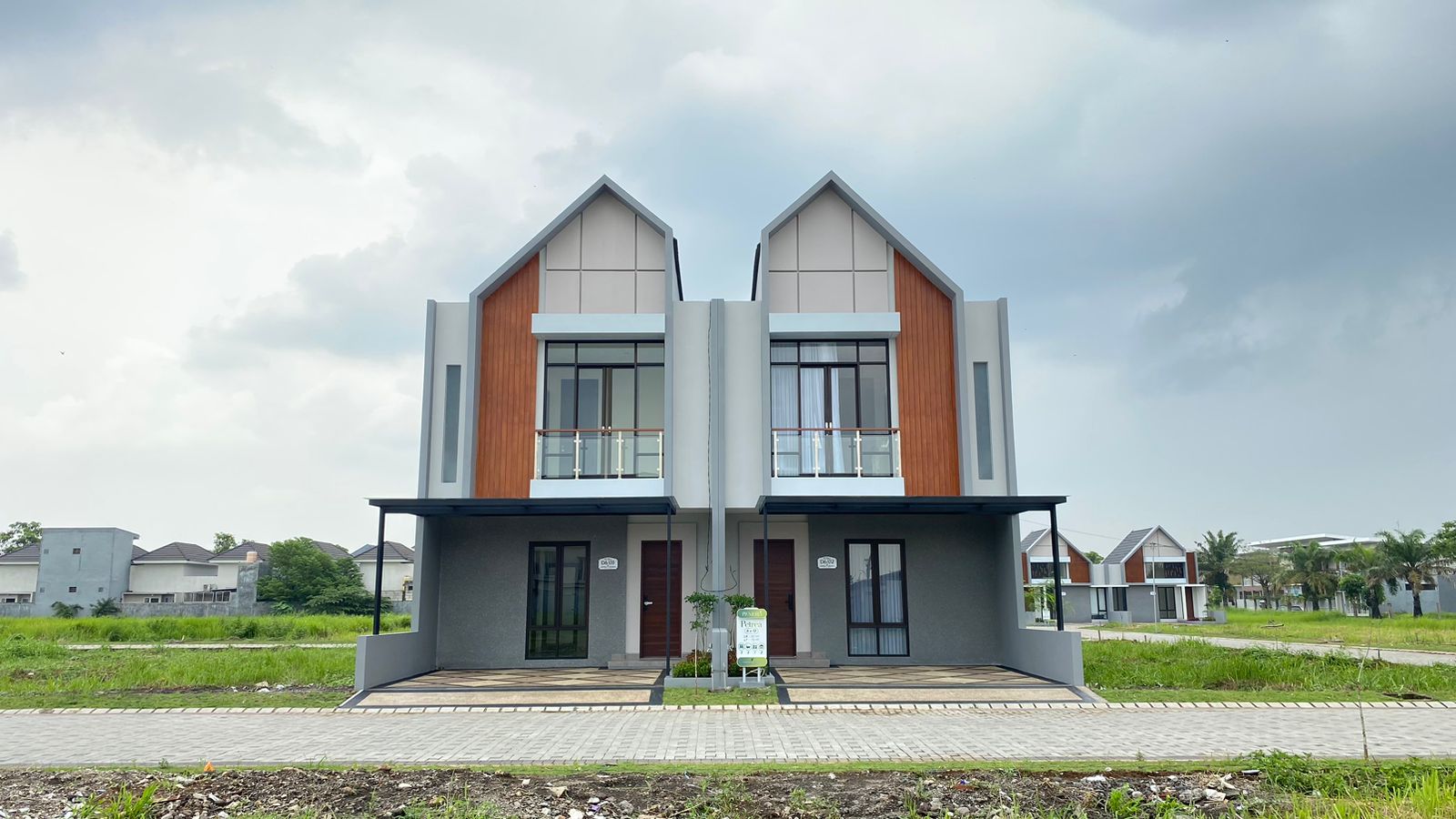 safira juanda resort