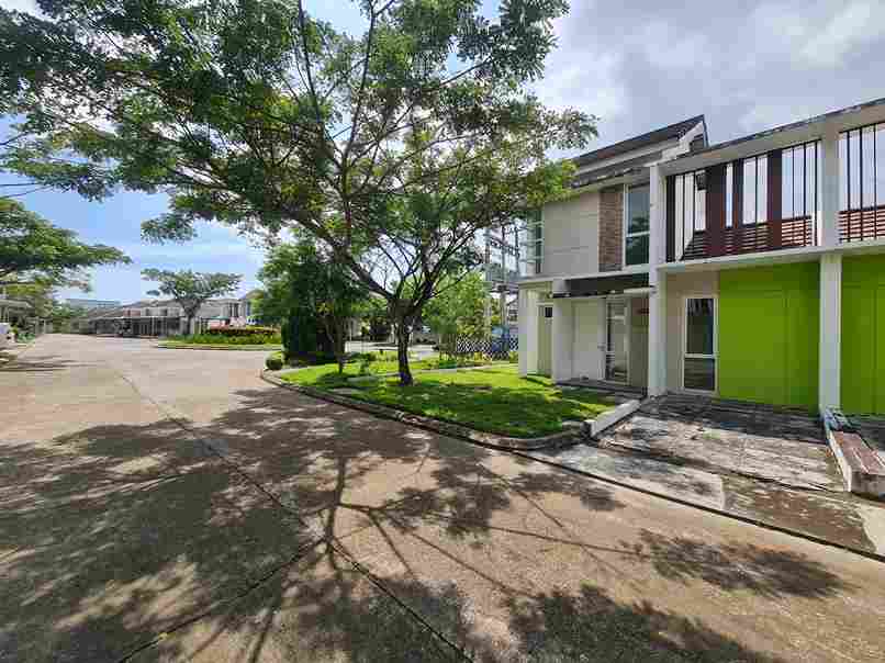 CitraLand Botanical City