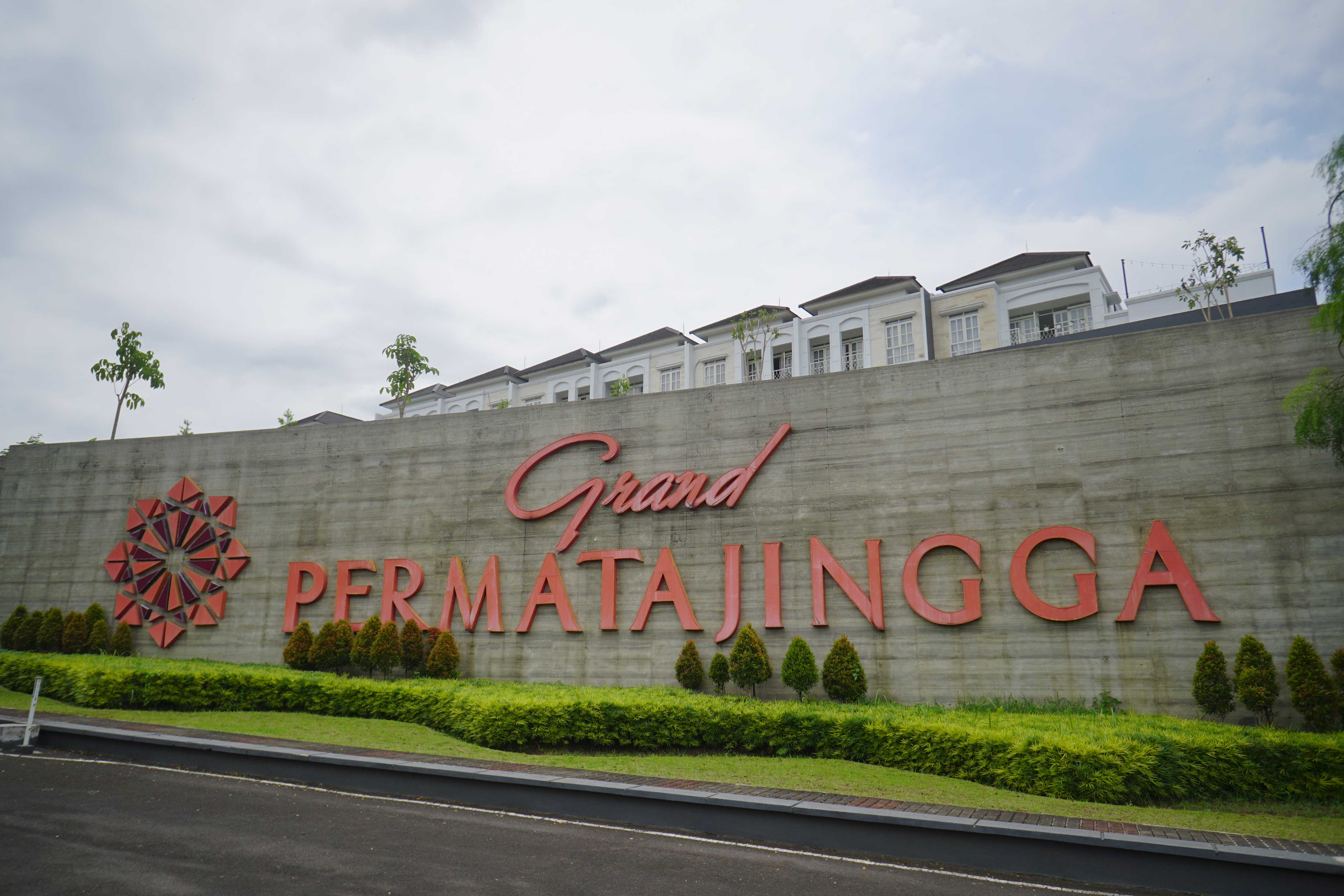 grand permata jingga