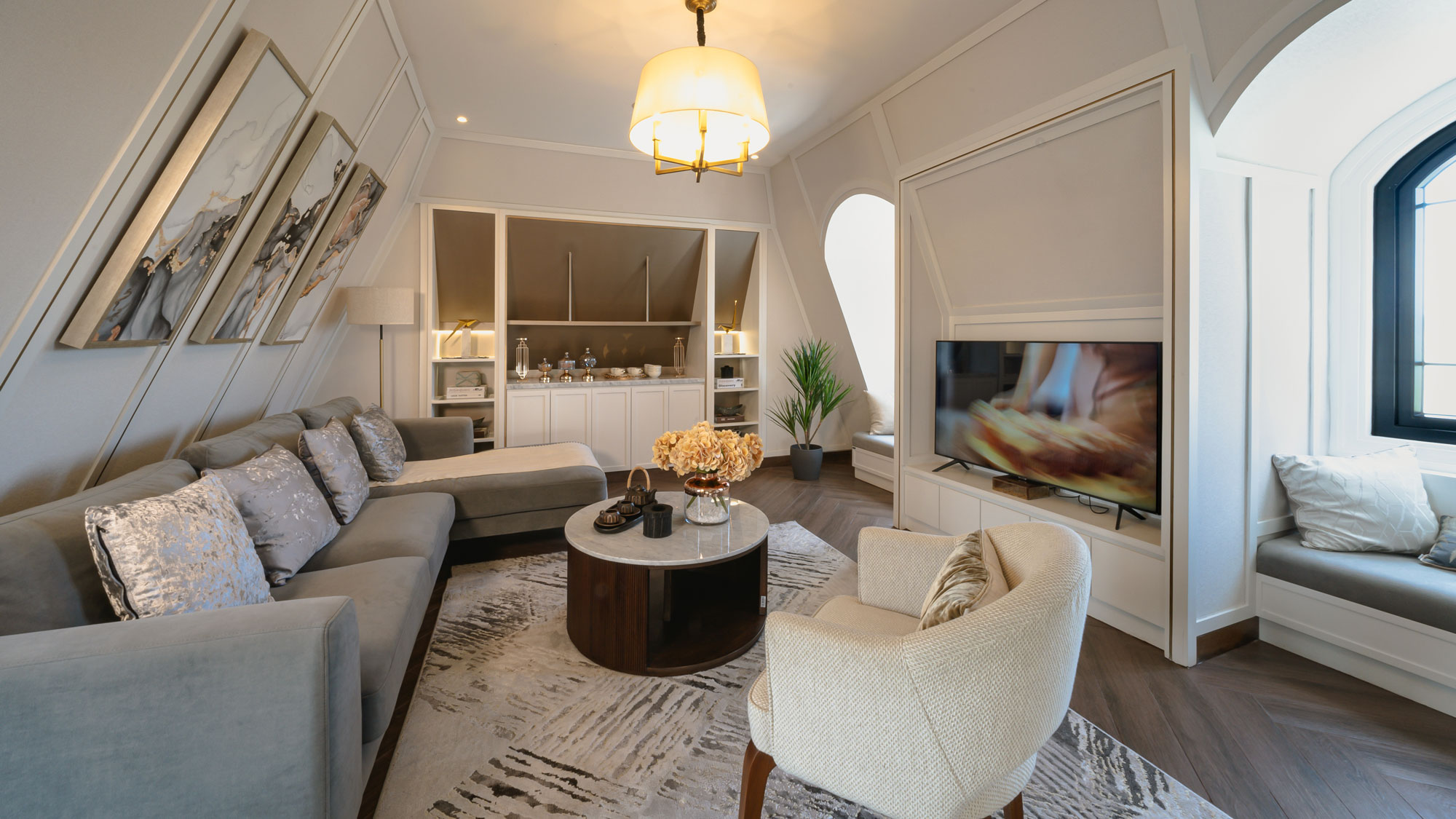 summarecon crown gading