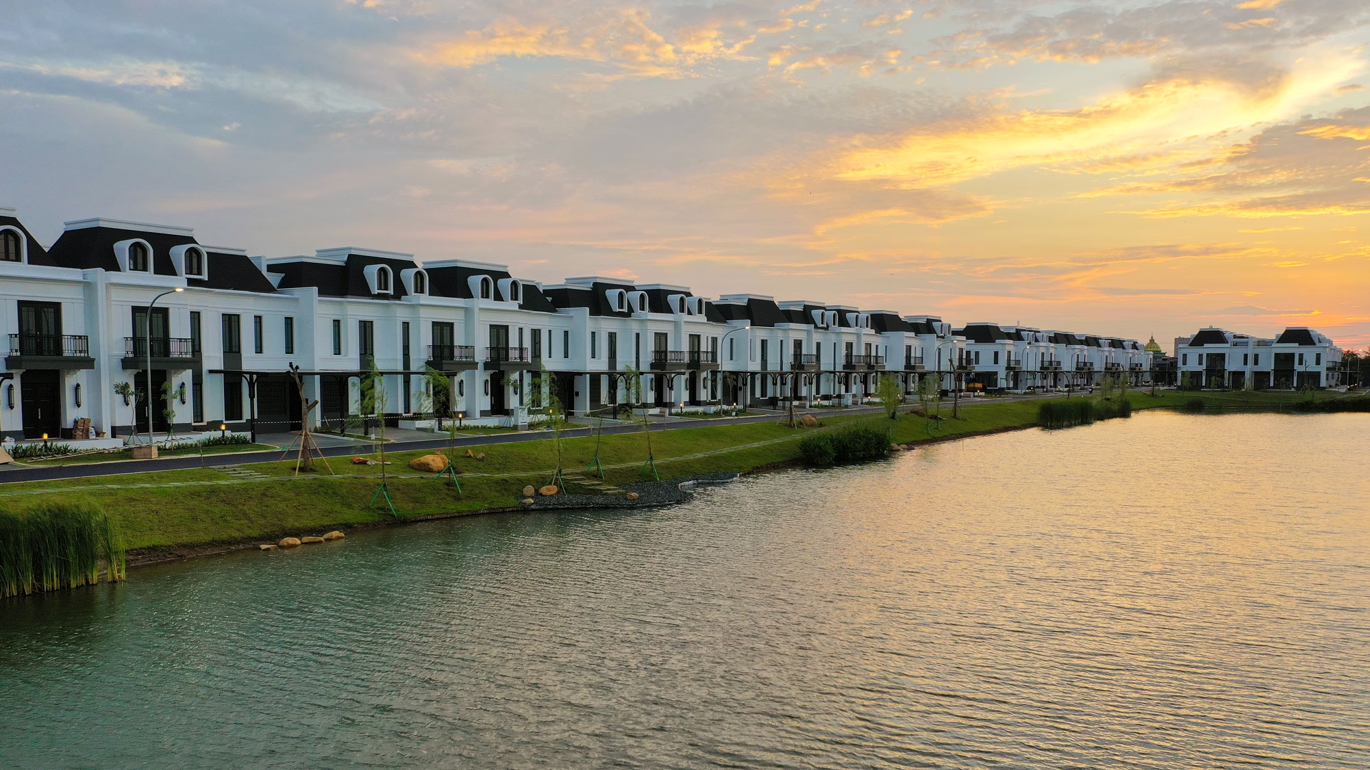 Summarecon Crown Gading