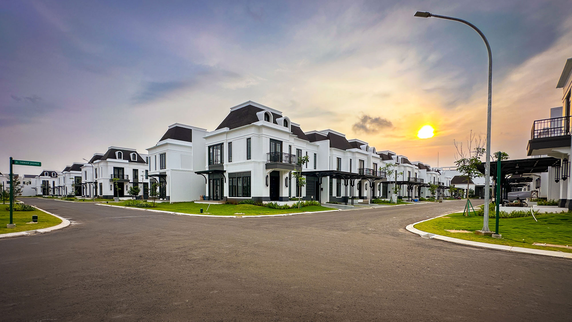 Summarecon Crown Gading