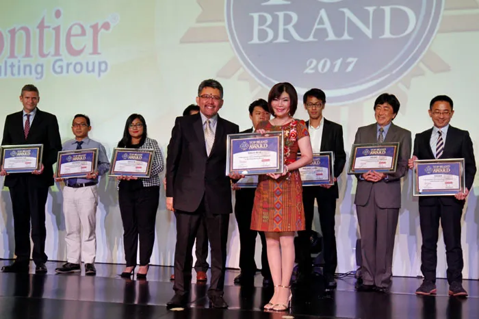 Pertahankan Kualitas Solusi Perbankan, BCA Raih 7 Penghargaan pada Top Brand Award 2017