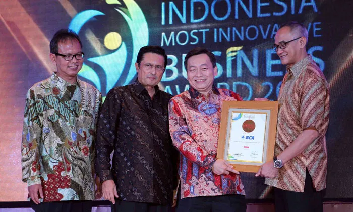Hadirkan Inovasi Layanan dan Produk secara Berkesinambungan, BCA Raih Penghargaan Most Innovative Business Award