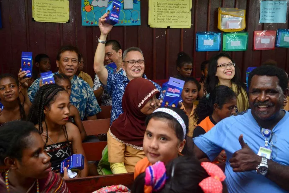 Dukung Pendidikan Anak Usia Dini, BCA Selenggarakan Edukasi Literasi Keuangan dan Edukasi Kesehatan di Sorong