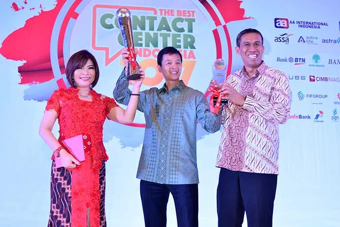 Halo Bca Sukses Raih Grand Champion The Best Contact Center Indonesia 2017