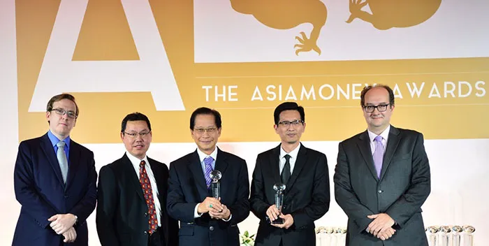 BCA Raih Penghargaan di Ajang Asiamoney Best Banking Brand Award 2017