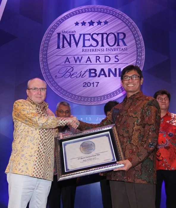 Pertahankan Kualitas Aset yang Sehat dan Produktif, BCA Raih Penghargaan Investor Awards Best Bank 2017