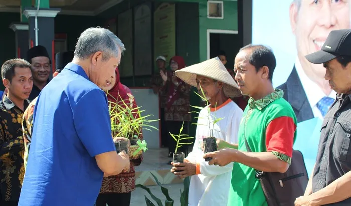 HUT Ke-60 BCA #MenjadiLebihBaik: BCA Berikan Bantuan Program Pemberdayaan Masyarakat Di Desa Prawoto, Kabupaten Pati, Jawa Tengah