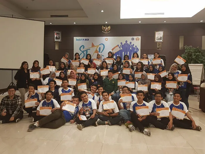 BCA Gelar Pelatihan Kepemimpinan bagi Mahasiswa Berprestasi ITB dan Unpad 