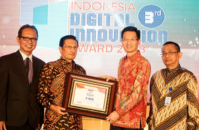 BCA Raih Penghargaan di Ajang Warta Ekonomi Indonesia Digital Innovation Award 2018