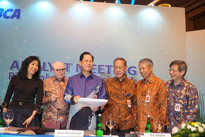 PT Bank Central Asia Tbk Hasil Kinerja Semester I 2018 : Mempertahankan Soliditas Kinerja