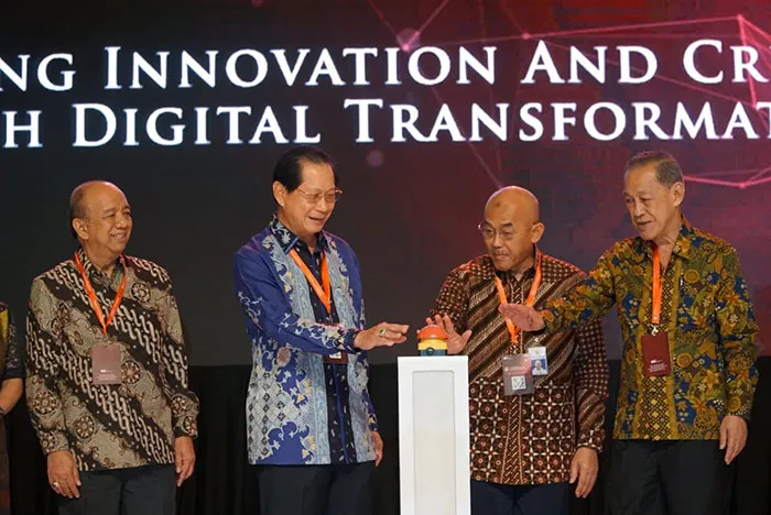 Perkuat Inovasi dan Nilai Transformasi Digital, BCA Gelar Indonesia Knowledge Forum VII