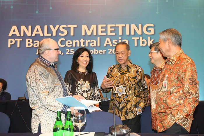 PT Bank Central Asia Tbk Hasil Kinerja Sembilan Bulan Pertama 2018 - Mengelola Pertumbuhan