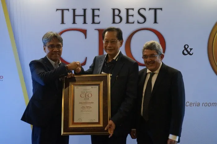 Berhasil Menjadi Pemimpin yang Inspiratif, Presdir BCA Jahja Setiaatmadja Raih Predikat The Best CEO 2018