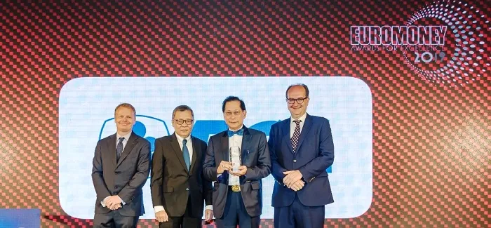 Euromoney Nobatkan BCA sebagai Bank Terbaik