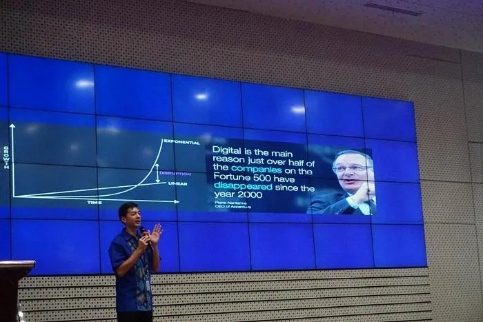 Wapresdir BCA Armand W Hartono Berikan Kuliah Umum di Institut Teknologi Sepuluh Nopember Surabaya