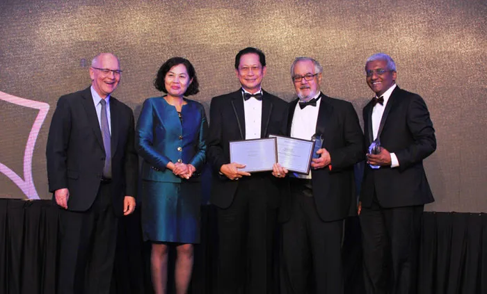 Konsisten Melakukan Pengembangan Layanan Perbankan, BCA Raih Penghargaan CEO Leadership Awards and Best Managed Banks and Retail Banker of the Year di Asian Banker Leadership Achievement Awards