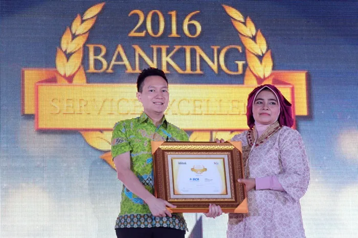 Pertahankan Pelayanan Prima, BCA Kembali Raih Banking Service Excellence Award 2016