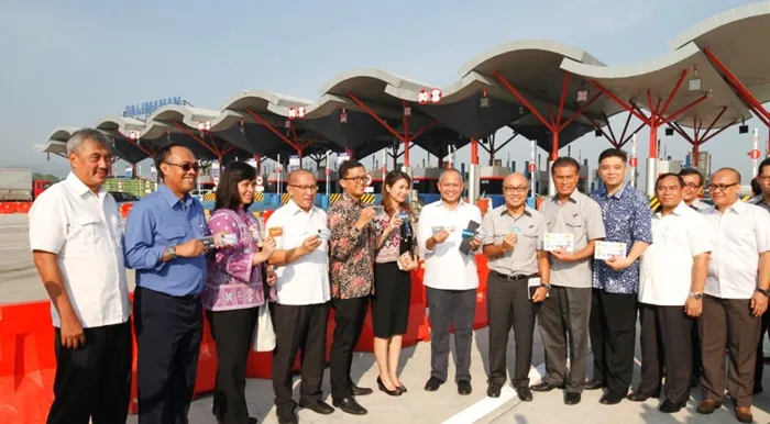 Uji Coba Penggunaan Uang Elektronik Flazz Di Gerbang Tol Palimanan