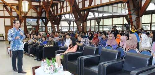 Tingkatkan Skill Mahasiswa BCA Berikan Kuliah Umum Tren Perbankan dan Persiapan Dunia Kerja