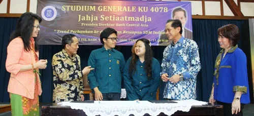 Tingkatkan Skill Mahasiswa BCA Berikan Kuliah Umum Tren Perbankan dan Persiapan Dunia Kerja