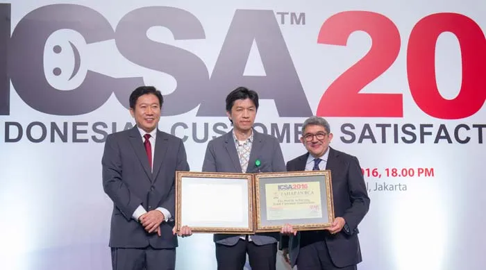 Konsisten Berikan Layanan Terbaik, BCA Kembali Raih Penghargaan ICSA 2016