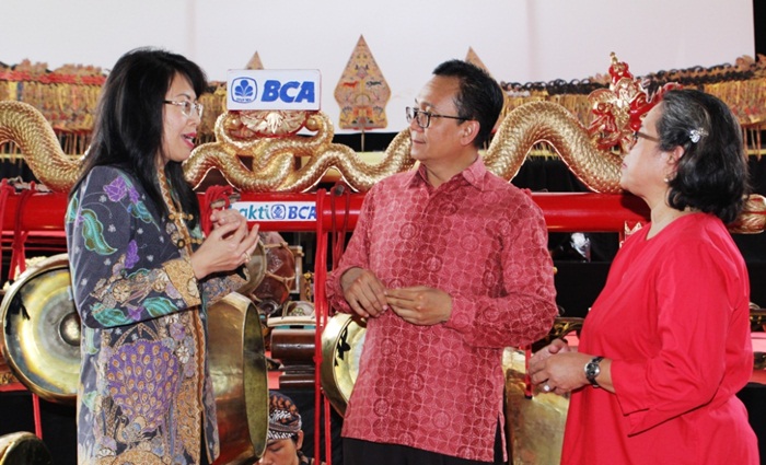 Dukung Pelestarian Kesenian Tradisional, BCA Sumbangkan Gamelan ke FIB UI