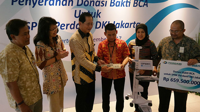 Berkomitmen Wujudkan Indonesia Bebas Katarak, BCA Salurkan Donasi bagi SPBK Perdami
