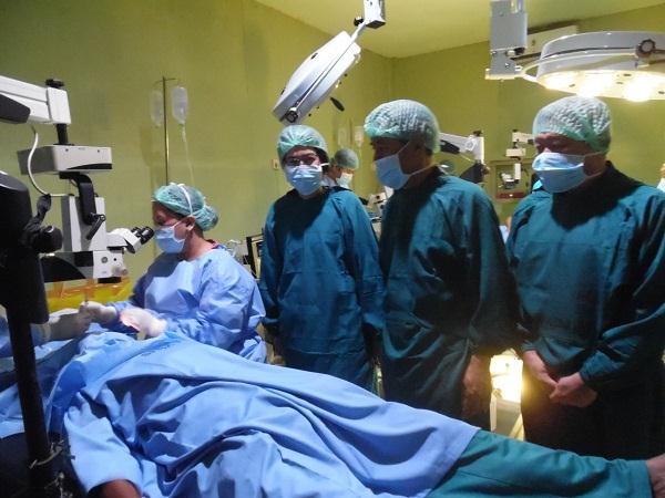 Hadir di Nusa Tenggara Barat, BCA Gelar Operasi Katarak di RSI Yatofa