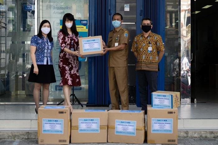 Konsisten Perangi COVID-19, BCA Berikan Bantuan di Tarakan